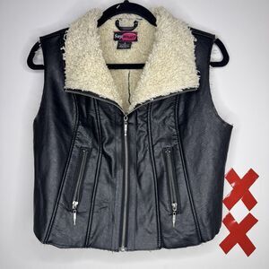 Vtg Y2K Vegan Sherpa Leather Cropped Vest Zip Up Pockets Biker Indie Yoked M